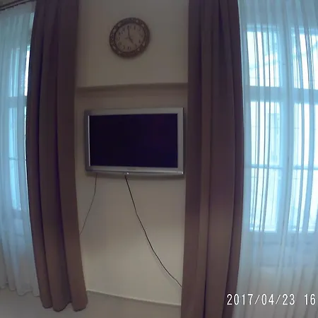 Lucas - Self Check-in * Братислава